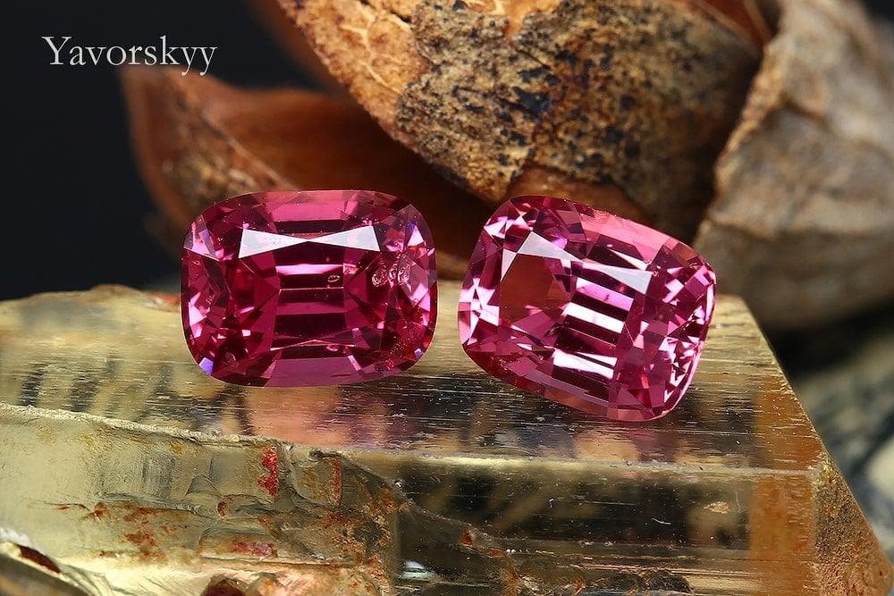Top view image of cushion pink spinel 2.08 cts pair