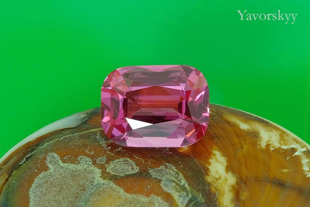Pink Spinel 4.49 cts - Yavorskyy