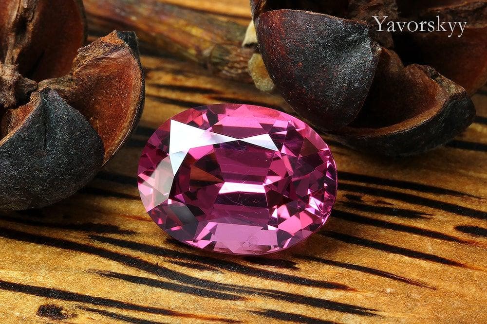 Pink Spinel 9.01 cts - Yavorskyy