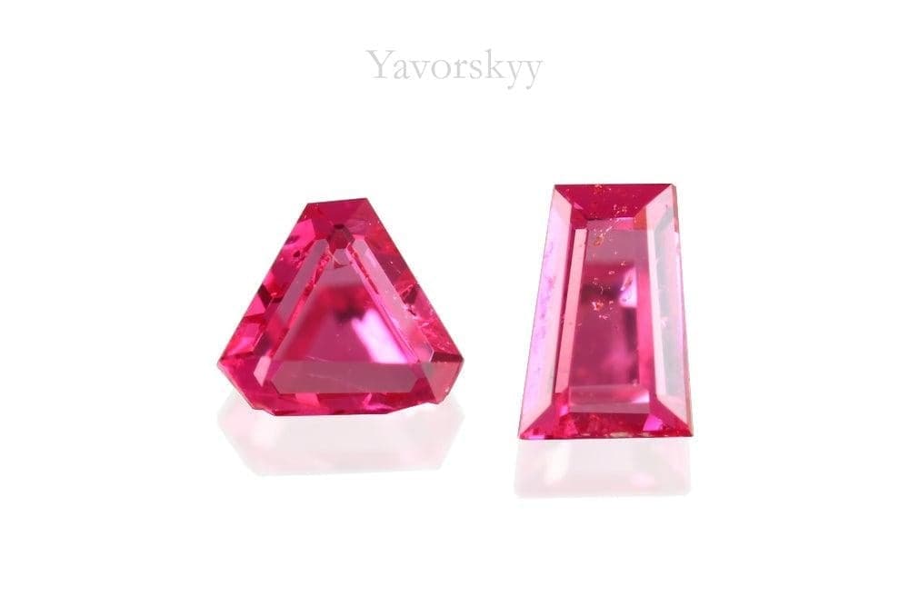 Photo of bottom view of pinkish-red spinel 0.17 ct matched pair