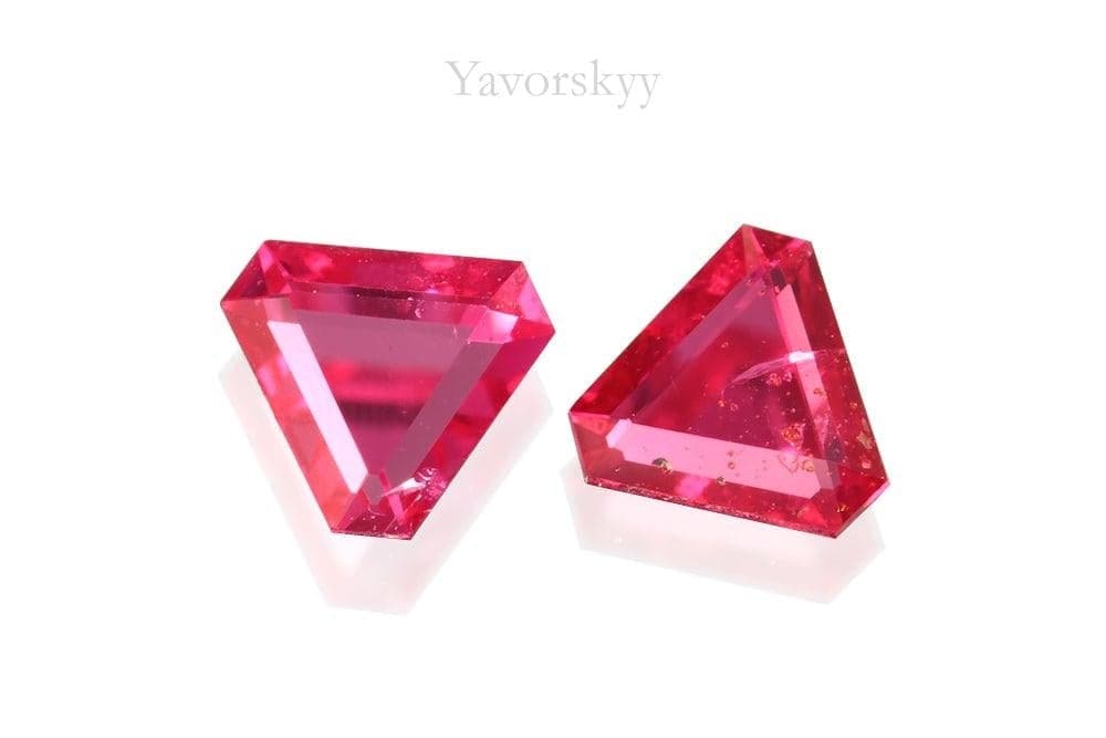 Photo of bottom view of pinkish-red spinel 0.22 ct matched pair