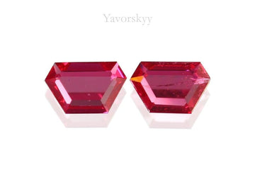 Pinkish-Red Spinel 0.27 ct / 2 pcs