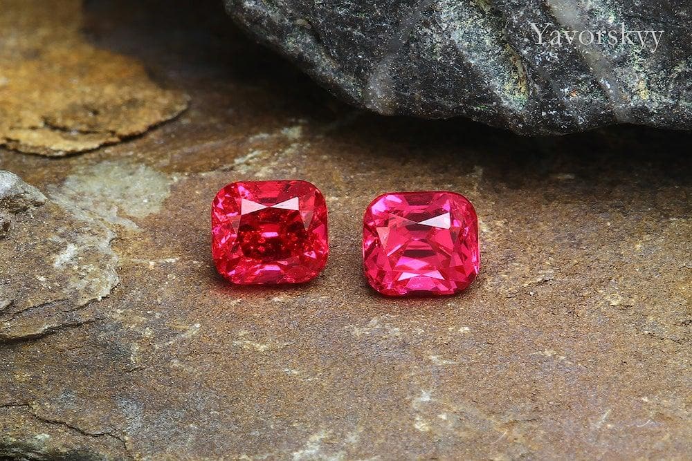 Pinkish-Red Spinel 0.28 ct / 2 pcs - Yavorskyy