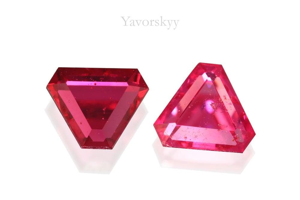 Photo of bottom view of red spinel 0.35 ct matched pair