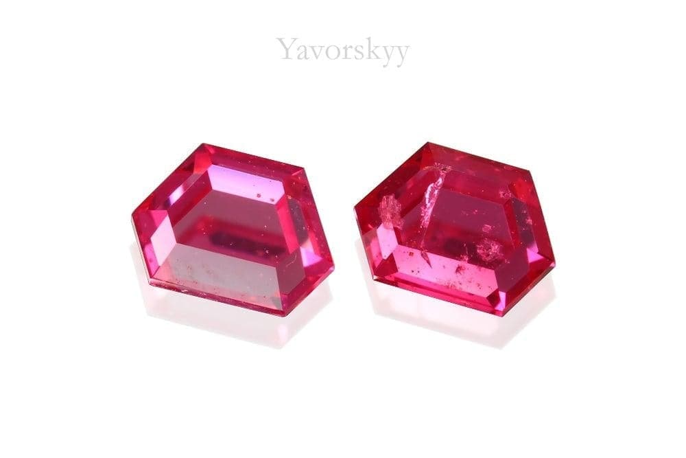 Photo of bottom view of pinkish-red spinel 0.47 ct matched pair
