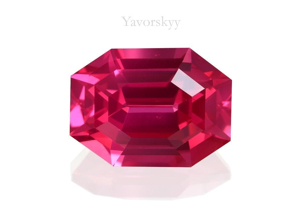 Pinkish-Red Spinel Mahenge 5.09 cts - Yavorskyy
