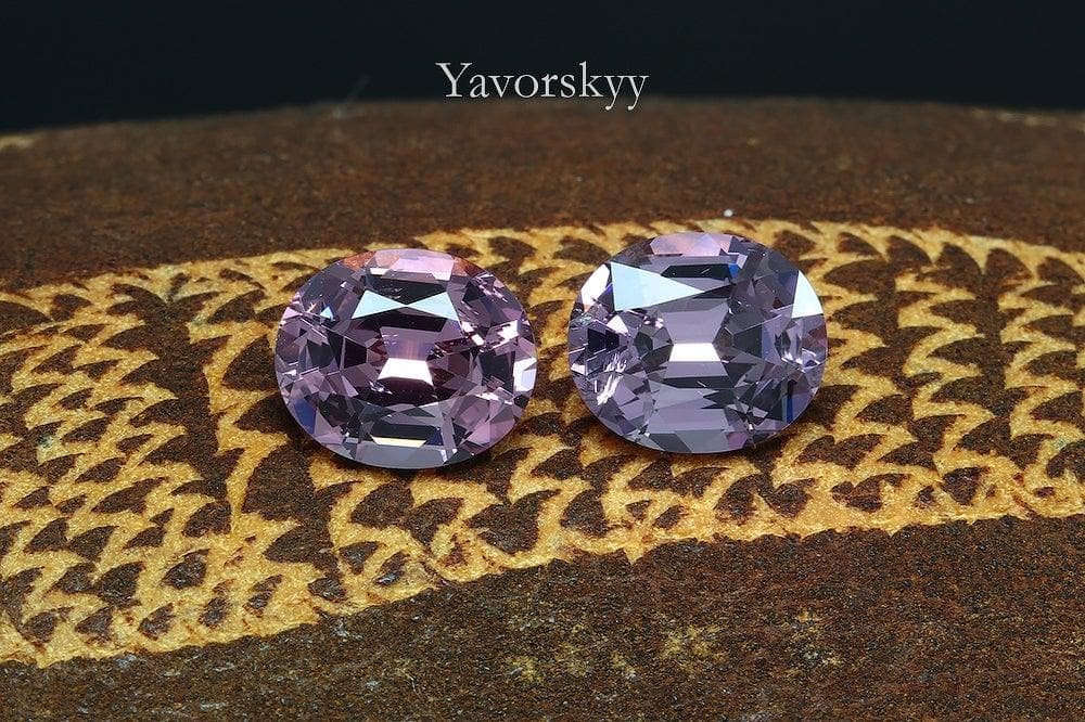 Top view image of oval purple spinel 4.02 cts matched pair