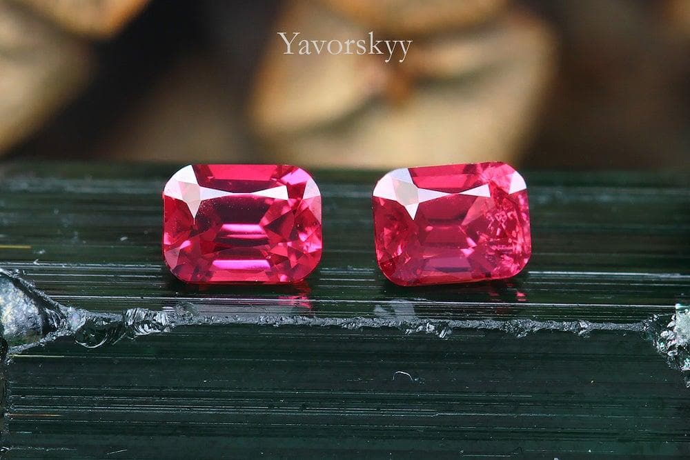 Red spinel 0.18 Ct photo