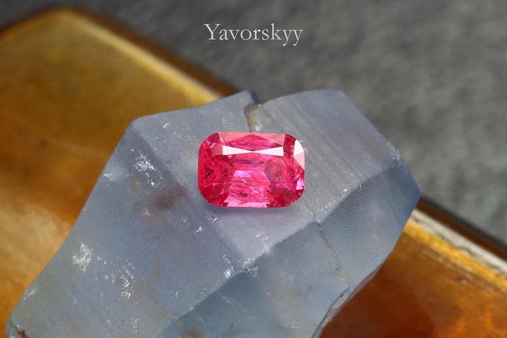 Picture of 0.34 ct red spinel 
