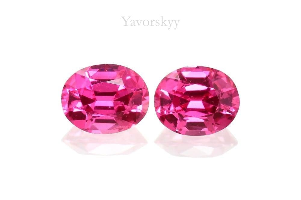 A match pair of red spinel oval 0.42 ct front view image