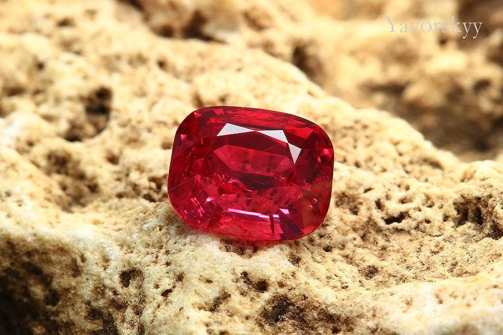 Red Spinel 0.99 ct - Yavorskyy