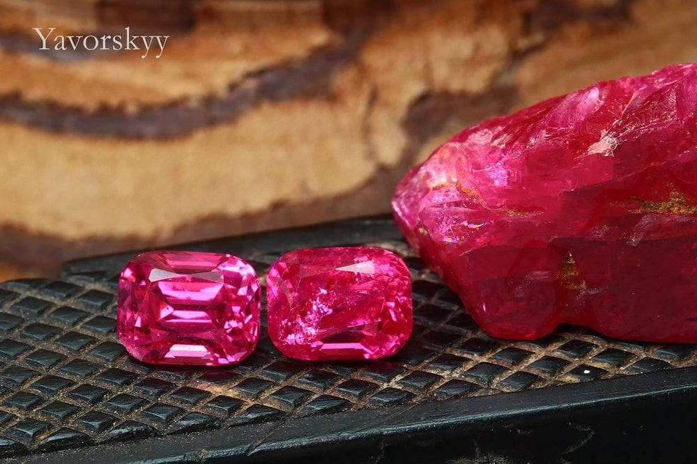 Photo of red Spinel 1.01ct pair 