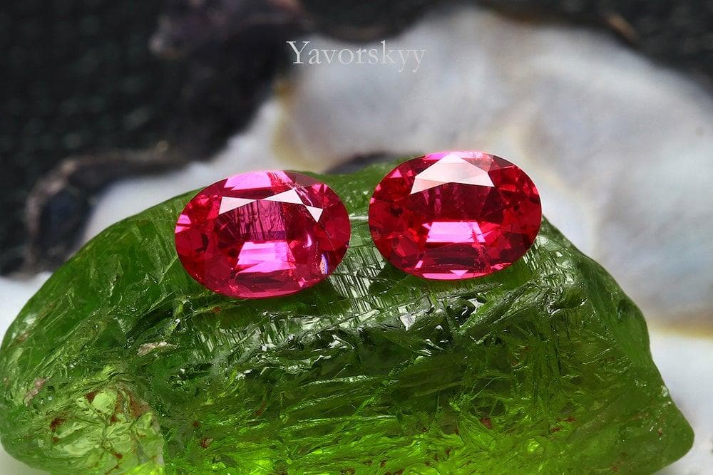 Match pair of red Spinel 1.23cts picture