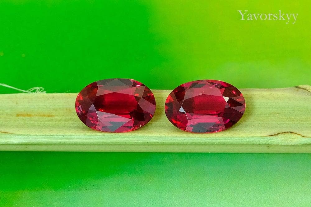 Red Spinel 1.36 ct / 2 pcs - Yavorskyy