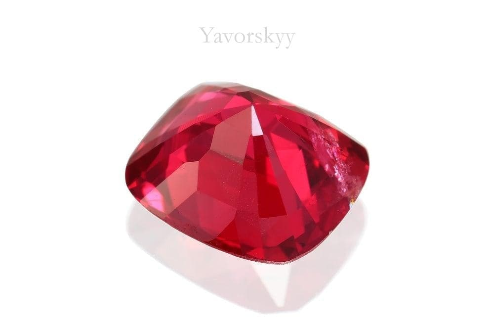 1.5 carats red spinel back side picture