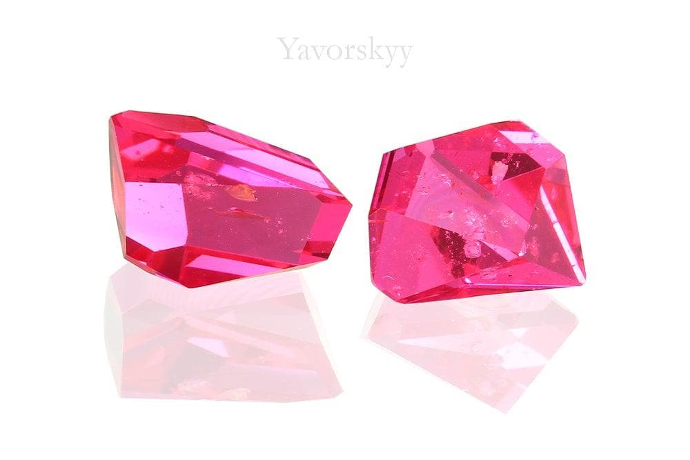A pair of red spinel angel cut 1.79 cts front view photo