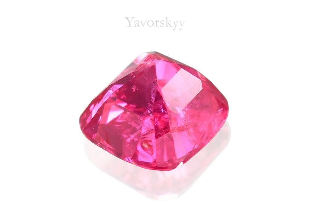 A photo of red color spinel 1.02 ct cushion shape