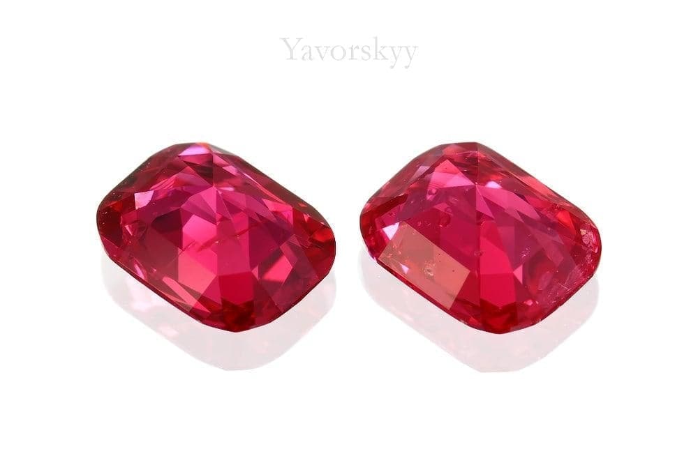 Red spinel pair 1.18 cts