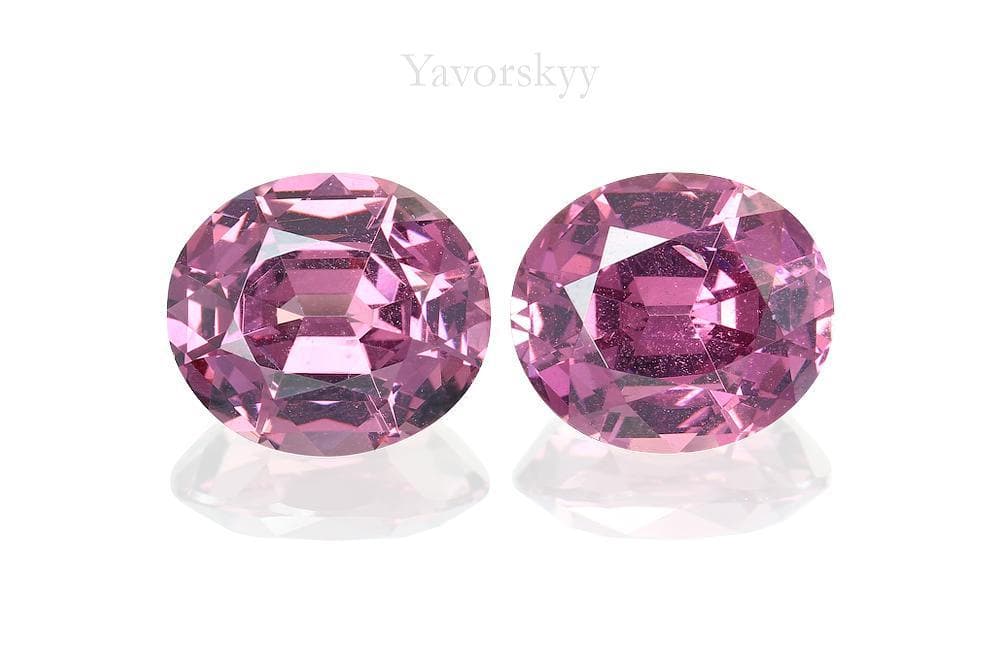 Top view picture of oval pink rhodolite 3.8 cts pair