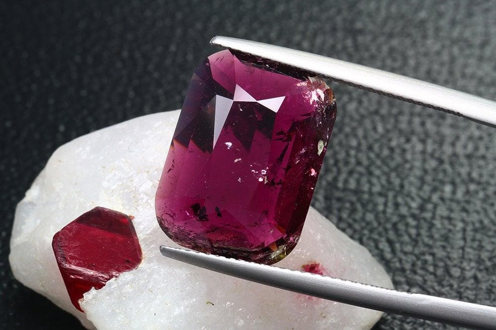 9.27 cts Rubellite