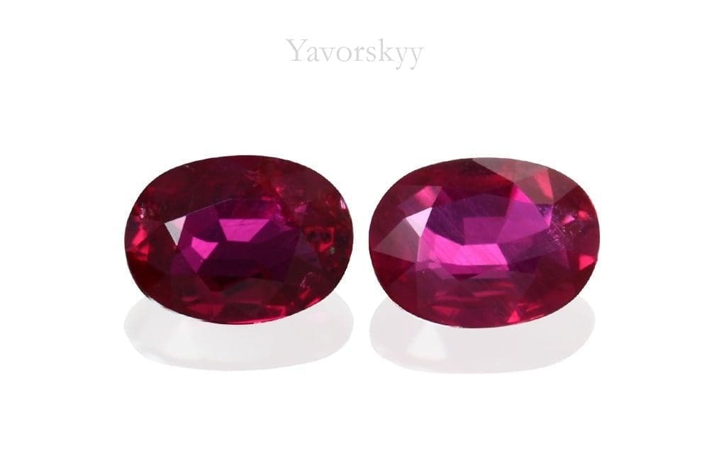 Match pair of ruby oval 0.39 cts front view picture