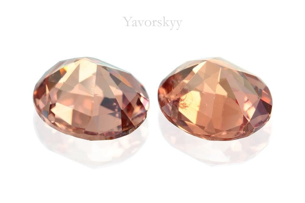 A pair of orange spinel oval 2.8 cts back side image