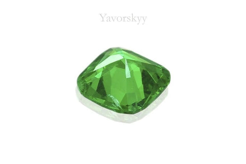 0.12 ct tsavorite cushion cut back side photo