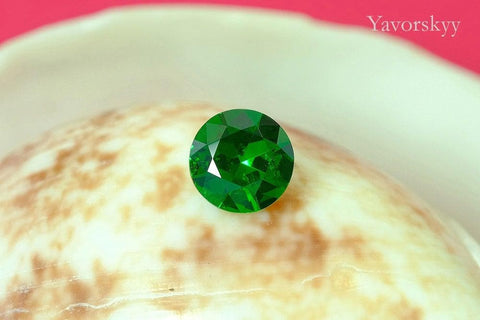 0.79 ct round cut tsavorite picture