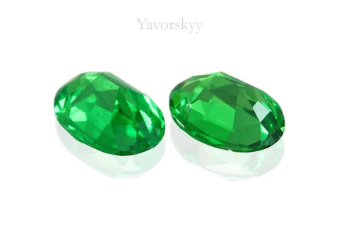 A matched pair of tsavorite oval 1.95 cts back side picture