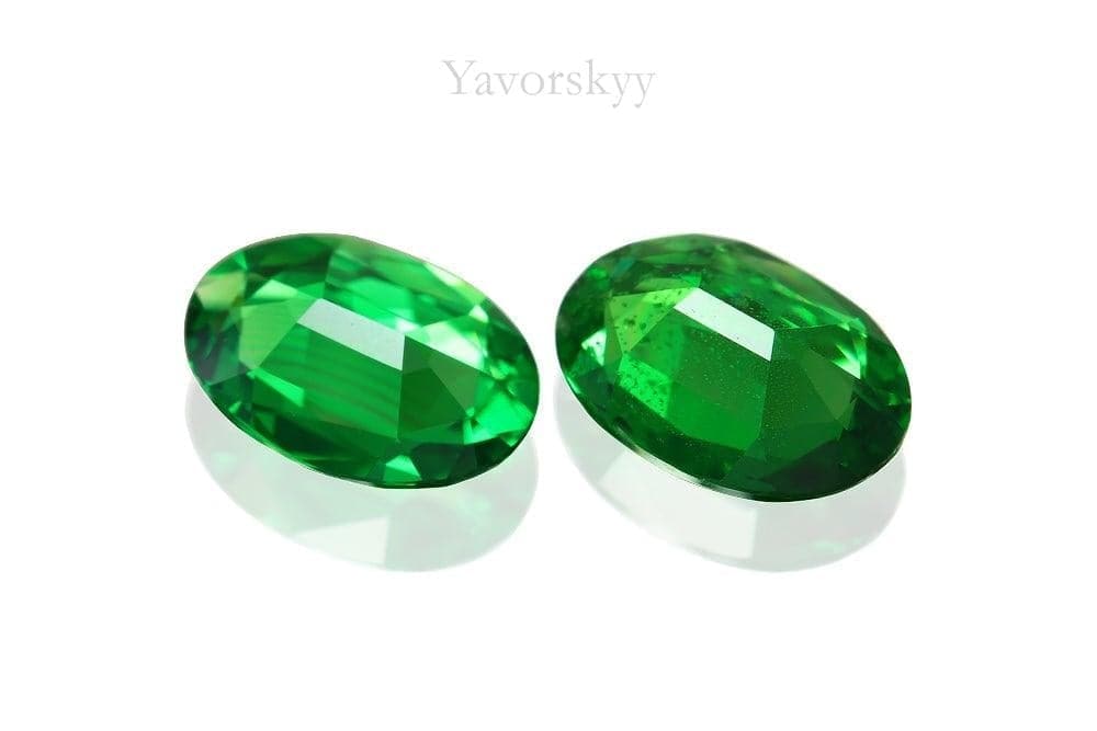 Back side picture of oval tsavorite 1.95 cts pair