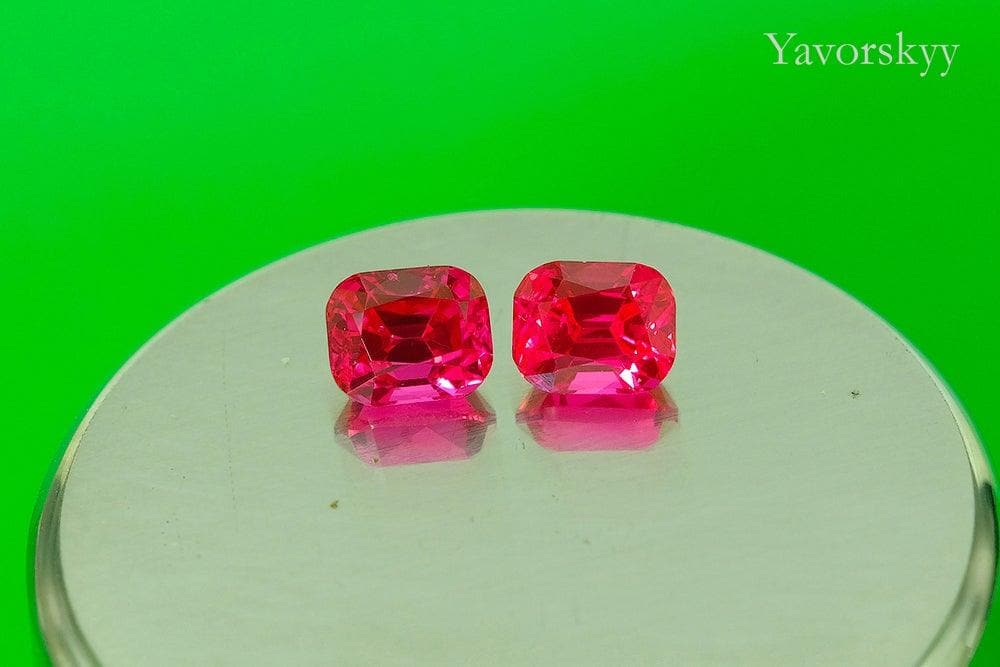 Pair of red spinel cushion 1.06 carat front view photo